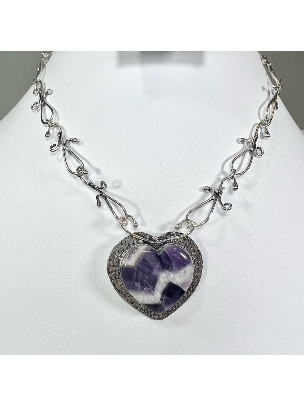 Chevron Amethyst 925  💜 Heart Gemstone Necklace